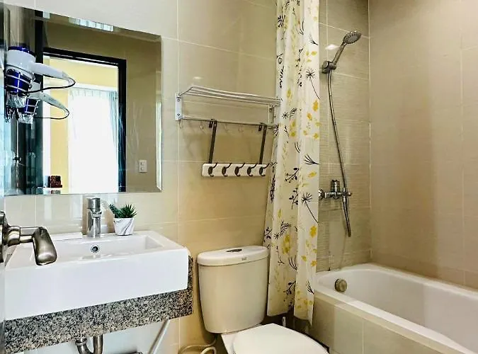 One Manchester Place By Hiverooms Aparthotel 4*