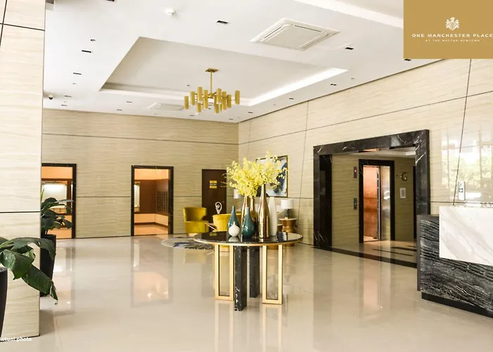 Aparthotel One Manchester Place By Hiverooms 4*